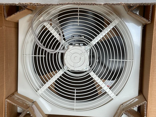 Ventilator motor - afbeelding 1 van  3