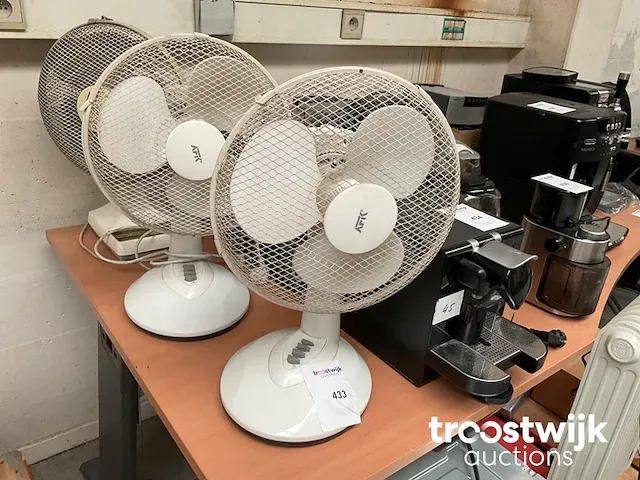 Ventilator - afbeelding 2 van  4
