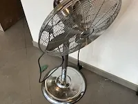 Ventilator - afbeelding 1 van  2