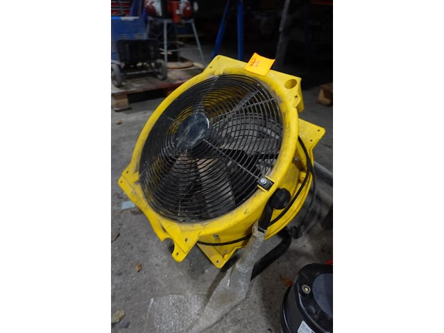 Ventilator - afbeelding 2 van  2