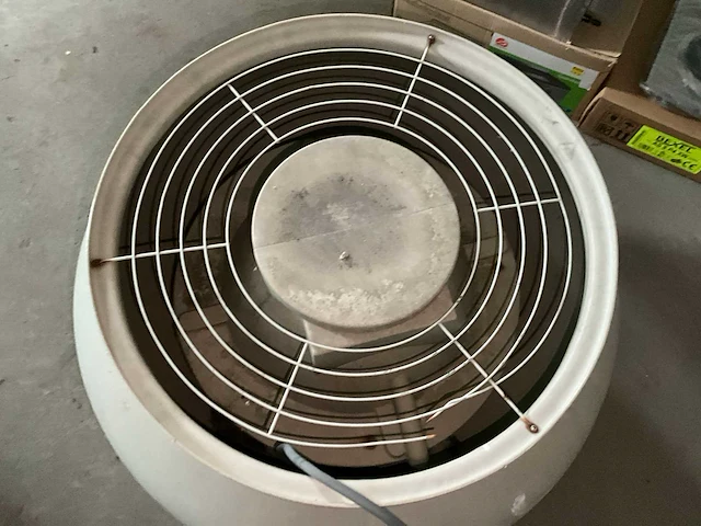 Ventilator - afbeelding 2 van  3
