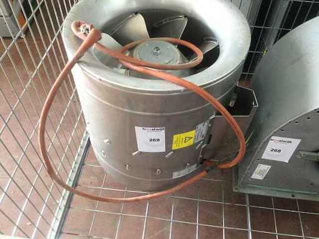 Ventilator - afbeelding 1 van  4