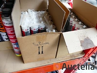 Verbruiksartikelen, pu-schuim, vet, kleuren spray, siliconen,... - afbeelding 7 van  7