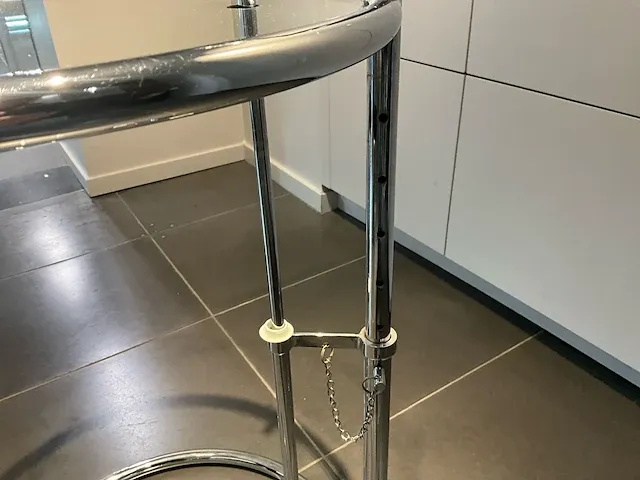 Verchroomde bijzettafel nn - afbeelding 4 van  8