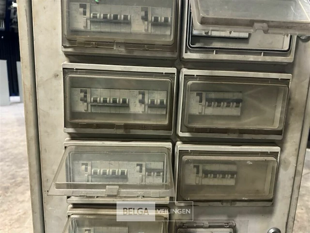 Verdeelkast invoer 380v, diverse aftakkingen - afbeelding 6 van  9