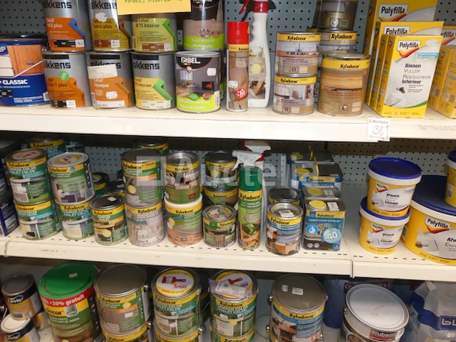 Verf, oplosmiddelen, diverse accessoires - afbeelding 7 van  19