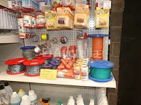 Verf, oplosmiddelen, diverse accessoires - afbeelding 19 van  19