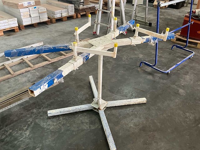 Verf spray display - afbeelding 3 van  3