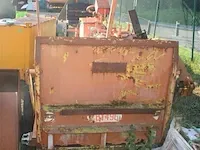 Verfmachine op aanhangwagen - afbeelding 2 van  13