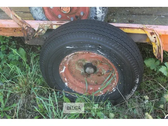Verfmachine op aanhangwagen - afbeelding 11 van  13