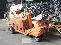 Verfmachine op aanhangwagen - afbeelding 3 van  8