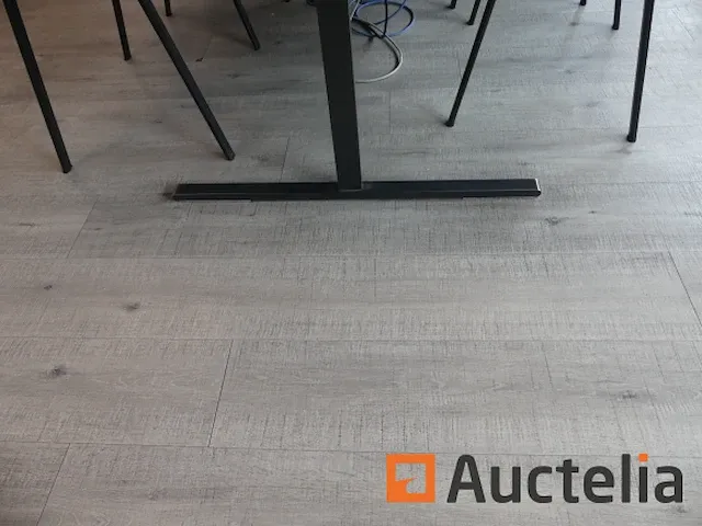 Vergadering tafel en stoelen - afbeelding 2 van  5