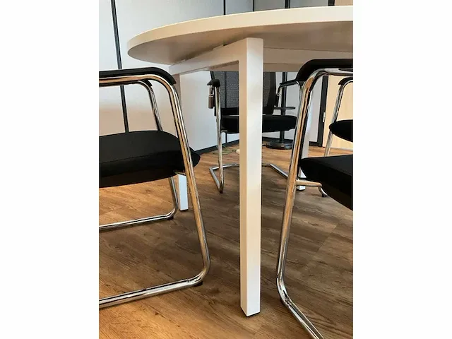 Vergadertafel + 4x vergaderstoel seger - afbeelding 9 van  9