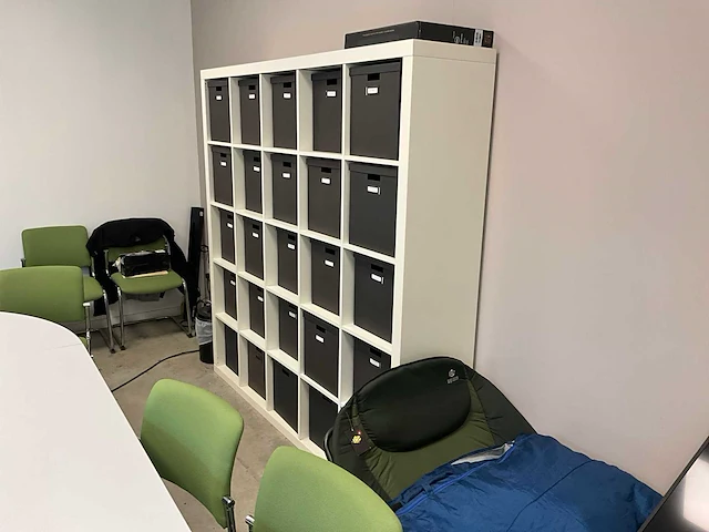 Vergadertafel + diverse stoelen (11x) - afbeelding 3 van  14