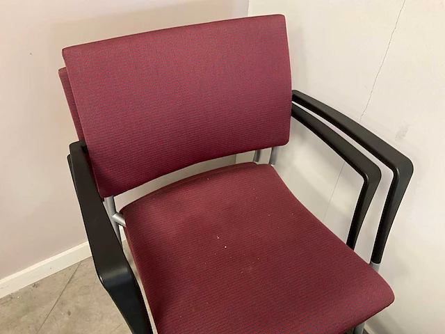 Vergadertafel + diverse stoelen (11x) - afbeelding 14 van  14