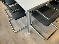 Vergadertafel incl. ingebouwde stopcontacten zonder stoelen - afbeelding 4 van  6