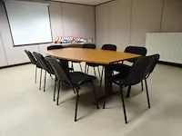 Vergadertafel met 8 stoelen