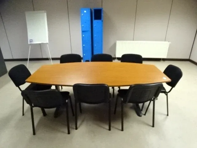Vergadertafel met 8 stoelen - afbeelding 3 van  3