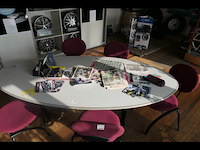 Vergadertafel + stoelen - afbeelding 1 van  7