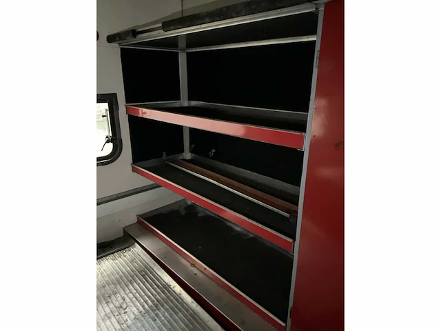 Vergrauwe aa16t1 ingerichte aanhangwagen - afbeelding 6 van  26