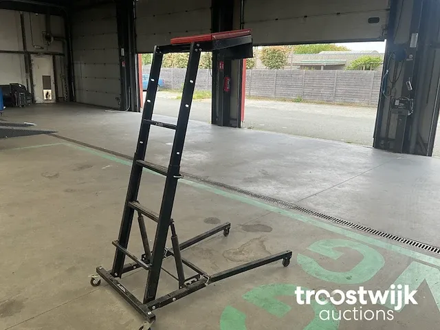Verhoogde verstelbare garagekruk - afbeelding 3 van  7