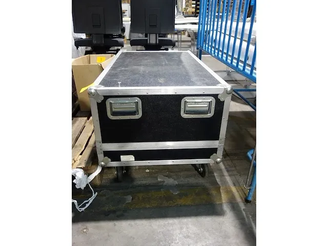 Verijdbare flightcase - afbeelding 2 van  3