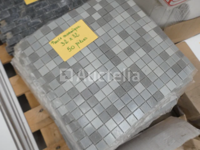 Verkoop van diverse tegels - afbeelding 1 van  16