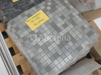 Verkoop van diverse tegels - afbeelding 1 van  16