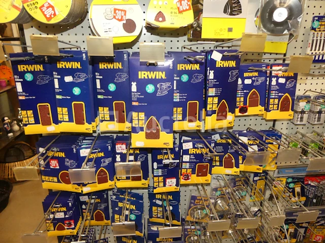 Verkoop van schuuraccessoires en apparatuur - afbeelding 1 van  6