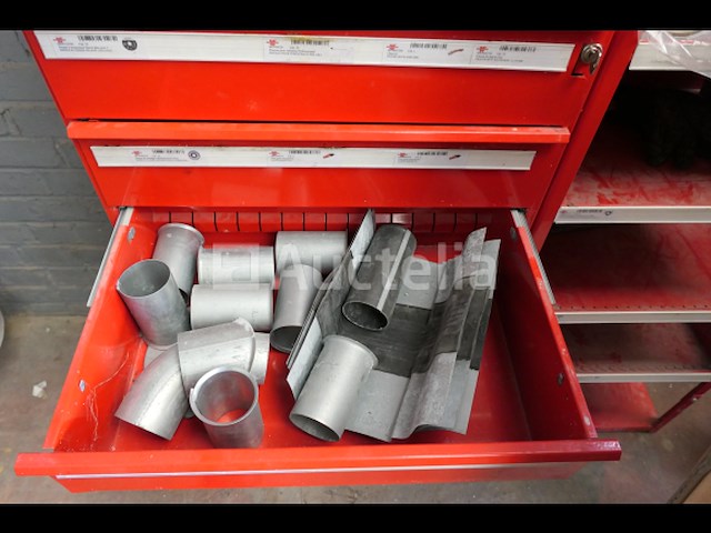 Verkoop van zinken platen, forex panelen, paneelwagens, würth planken en inhoud - afbeelding 16 van  19