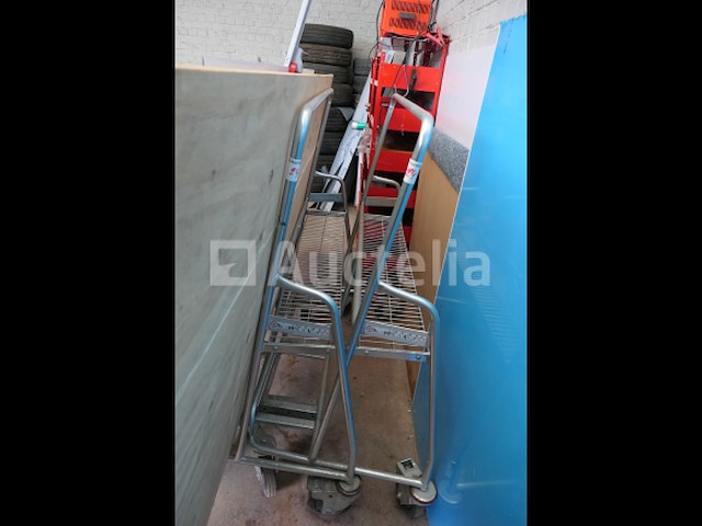 Verkoop van zinken platen, forex panelen, paneelwagens, würth planken en inhoud - afbeelding 19 van  19