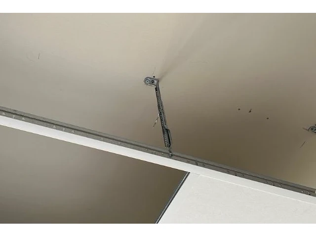 Verlaagd plafond en losse panelen - afbeelding 2 van  4