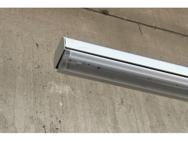 Verlichting - afbeelding 2 van  3