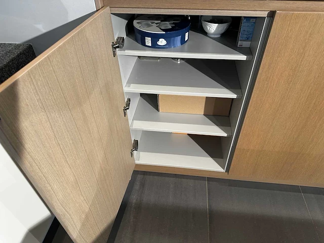 Verlo - bilbao - showroomkeuken - afbeelding 21 van  39