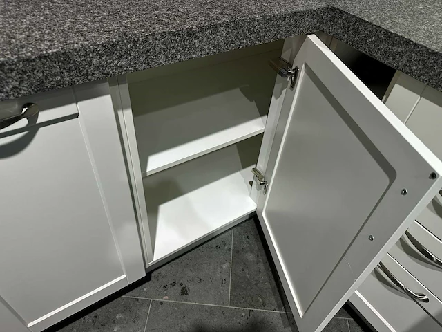 Verlo - showroomkeuken - afbeelding 10 van  30