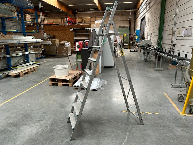 Verma trapladder - afbeelding 1 van  4