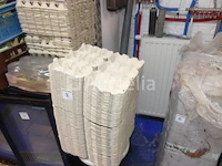 Verpakkingen, trays, emmers, potten, terrines (grote hoeveelheid) - afbeelding 12 van  28