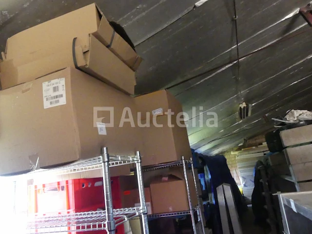 Verpakkingen, trays, emmers, potten, terrines (grote hoeveelheid) - afbeelding 26 van  28