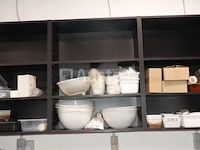 Verpakkingen, trays, emmers, potten, terrines (grote hoeveelheid) - afbeelding 4 van  28
