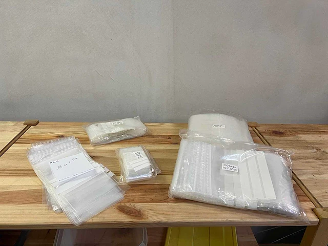 Verpakkingszakjes (5 formaten) - afbeelding 1 van  6