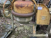 Verr betonmolen - afbeelding 1 van  1