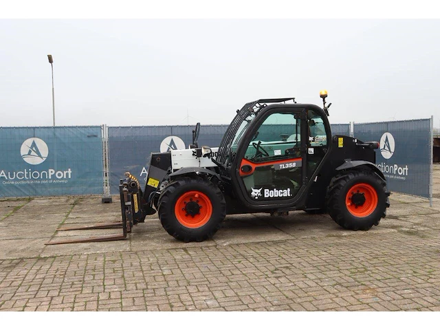 Verreiker bobcat tl358d diesel 2600kg 5.8m 2017 - afbeelding 1 van  1