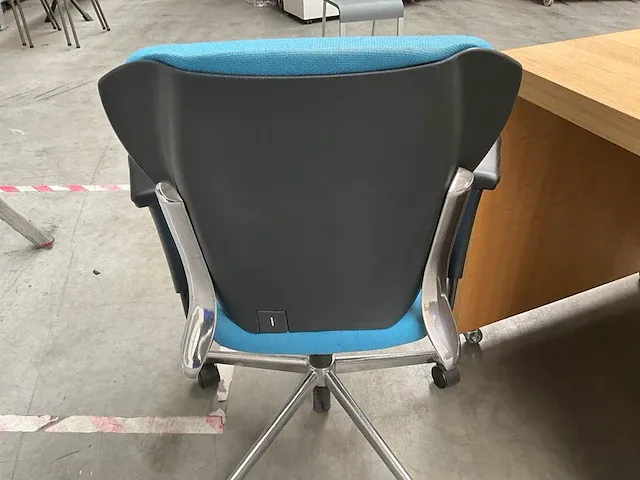 Verrijdbaar bureau + bureastoel vitra - afbeelding 7 van  7