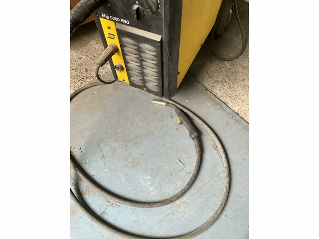 Verrijdbaar lasapparaat esab mig c 280 pro - afbeelding 4 van  7