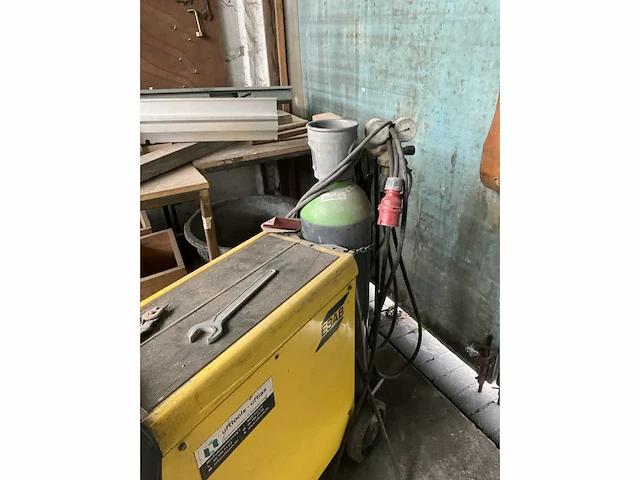 Verrijdbaar lasapparaat esab mig c 280 pro - afbeelding 6 van  7