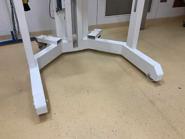 Verrijdbaar lift/heftoestel vv takel nitchi ec-3m - afbeelding 7 van  9