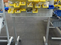 Verrijdbaar metalen rek - afbeelding 1 van  4