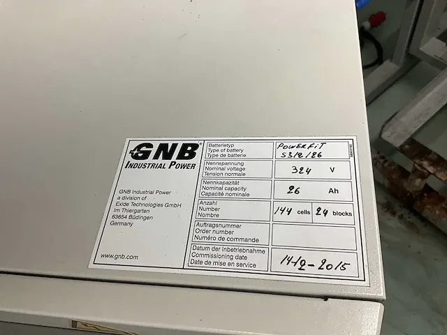 Verrijdbare accu noodstroomgroep masterguard ups series c 15 kva - afbeelding 5 van  9