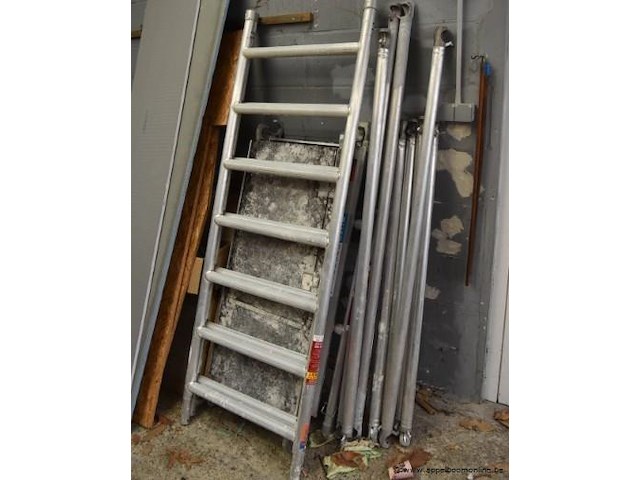 Verrijdbare alu stelling altus - afbeelding 2 van  3