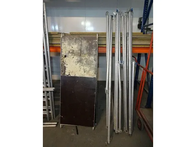 Verrijdbare alu stelling - afbeelding 2 van  4